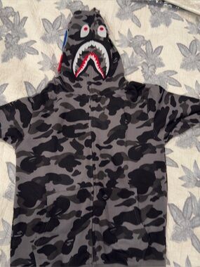 Grey world gone mad bape hoodie size medium